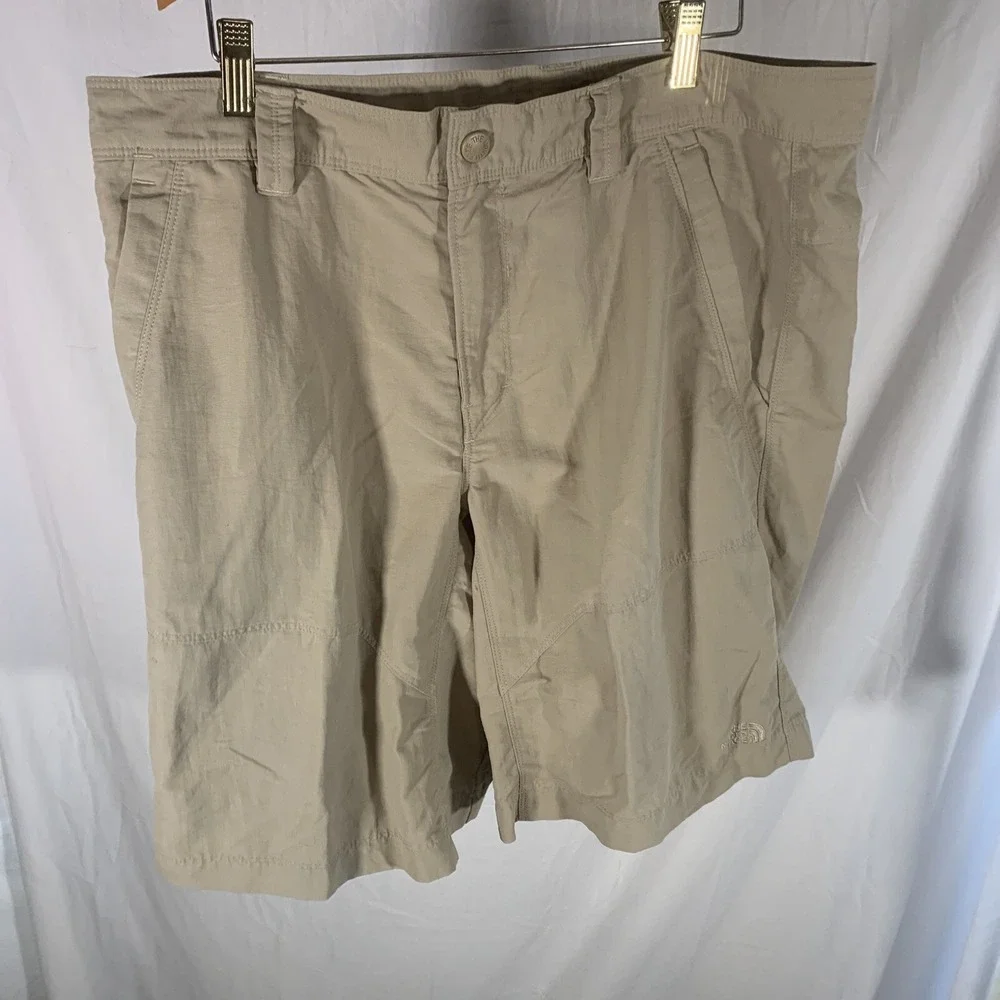 The North Face Khaki Cargo Shorts - Size‎ 36 Men's
